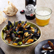 scottish mussels cooked in white beer